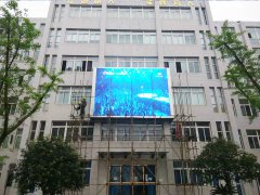 铜梁某学校室外LED显示屏安装 
